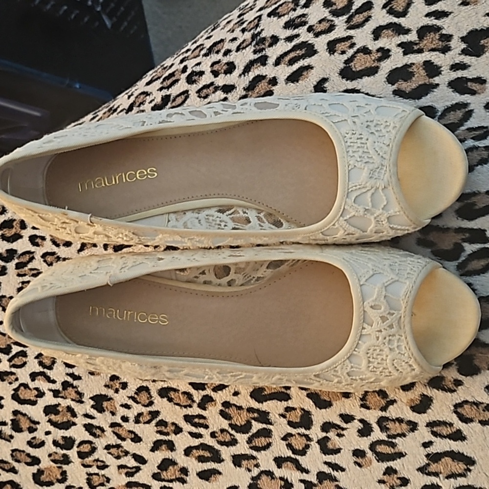 NWOT Heels